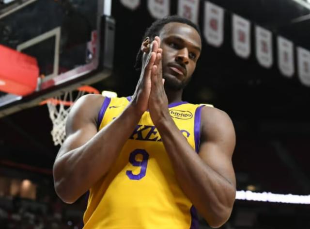 狗子28app下载-球探评布朗尼夏联表现：勉强双向合同 防守吹过头